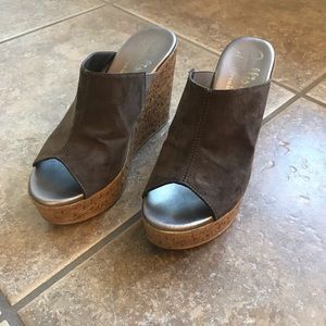 Callisto of CA Sawyer High Wedge